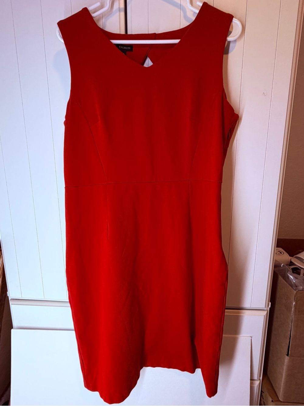 Talbots Red Knit Sheath Dress 12 V-Neck Sleeveless Cutout Back Zip Stretch